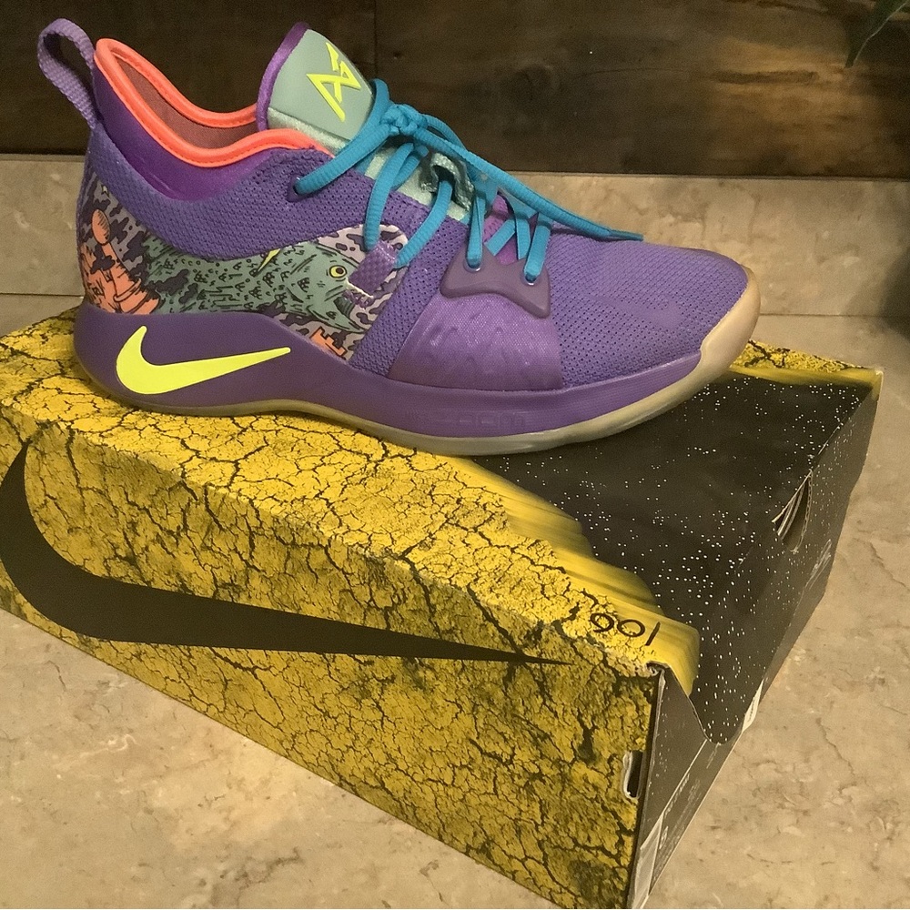 Nike PG 2 MM Sz 8